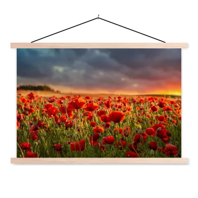 Produktbild von MuchoWow® Textilposter Sonnenuntergang - Mohnblumen - Rot - Blumen - Feld - Natur 60x40 cm mit holzfarbenen Rahmen - Bilder