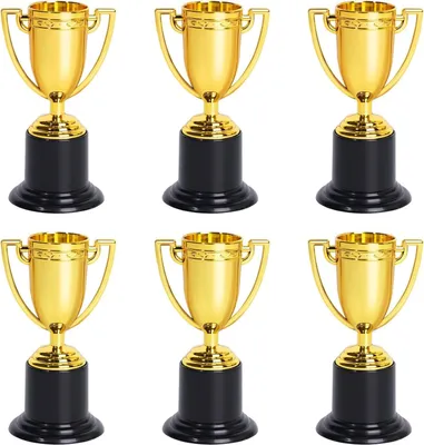 Zdjęcie produktu dla Zestaw 6 małych, złotych trofeów dla dzieci
