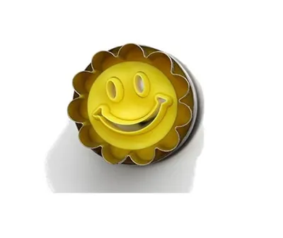 Produktbild von Neustanlo | Mini Linzer Ausstechform | fröhlicher Smiley | inklusive Auswerfer | 3,6 cm Ø | perfekt für kreative Backideen