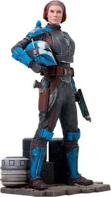 A statue of Bo Katan Kryze from Star Wars: The Mandalorian.