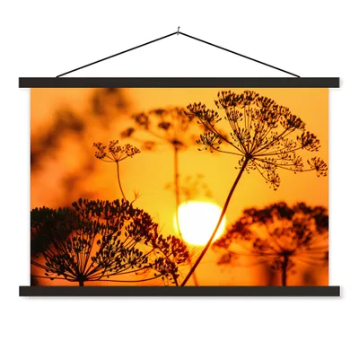 Produktbild von MuchoWow® Textilposter Pflanzen - Blumen - Sonnenuntergang - Orange 60x40 cm mit schwarzem Rahmen - Hölzernes