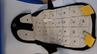 Produktbild von Adventskalender PINGUIN (120x50) befüllbar