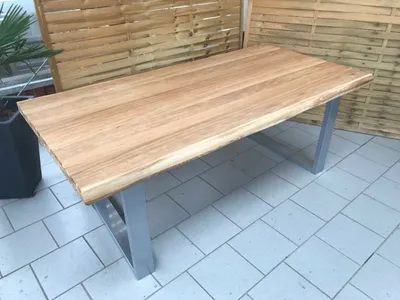 Produktbild von Esstisch Wildeiche Massiv Baumkantentisch 200x100cm Metallfüße U-Gestell Silber