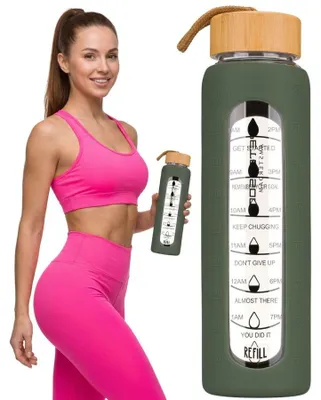 Obrázek produktu pro Peterson skleněná láhev na vodu 960 ml se silikonovým obalem zelená