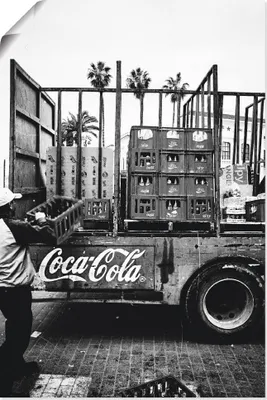 Produktbild von Novopics: CocaCola-LKW in El Jadida - Marokko, Produkt:Poster, Größe (HxB):30x20 cm / Poster