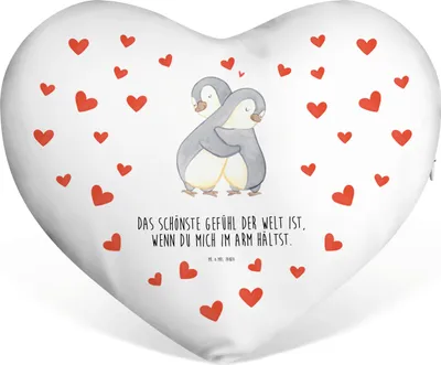 Produktbild von Mr. & Mrs. Panda Herzkissen Pinguine Kuscheln - Weiß - Geschenk, für Freundin, Geschenkkissen, Hochzeitstag, Freund, Frauen, Liebeskissen, Dekokissen, Kuschelkissen