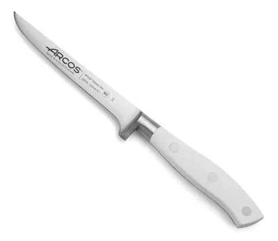 Produktbild von Ausbeinmesser Arcos Riviera Blanc 231524 aus Nitrumstahl, mit Mango aus Polyoxymethylen und 13 cm Klinge im Karton.