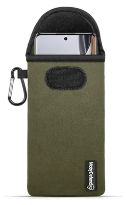 Productafbeelding van MobyDefend Hoesje - Geschikt voor  Oppo Reno10 / Oppo Reno10 Pro -  Neopreen Pouch Met Karabijnhaak - Insteek - Riemlus  - Groen