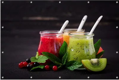 Produktbild von Wallario Outdoor-Poster für Garten oder Balkon, Motiv Bunte Smoothies in grün und rot, in ca. 120 x 180 cm