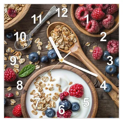 Produktbild von Wanduhr aus Glas mit Motiv Beeriges Müsli- 30 x 30 cm - inkl. Aufhängesystem