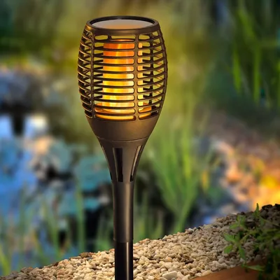 Produktbild von Grundig Solar Garten-Fackel - 9 x 59 CM - Gartenbeleuchtung - LED-Fackel - Aufladen mit Solarenergie - Batterielebensdaur 6-8 Stunden - Garten und Balkon