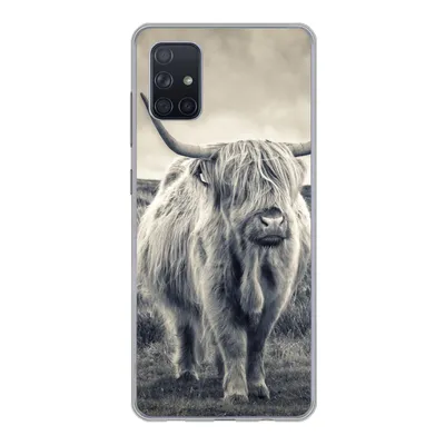 Produktbild von MuchoWow® Handyhülle Schutzhülle Hülle für Samsung Galaxy A71 Schottischer Hochländer - Tiere - Wolken - Kuh - Natur Silikon Softcase Handy Hülle - Kartenbesitzer