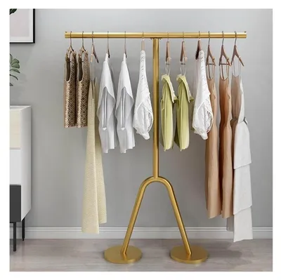 Image de Porte-vêtements sur pied, couleur or, dimensions 80 x 130 cm