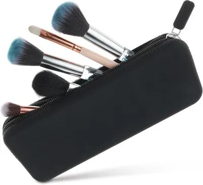 Produktbild von Make-up-Kwast-Tas in Schwarz mit Reißverschluss