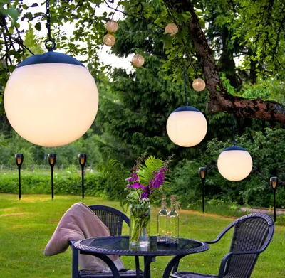 Produktbild von LED-Solar-Kugel 'Globus', weiß, ca. Ø 20 cm