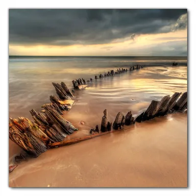 Produktbild von Wallario selbstklebende Möbelfolie/ Tischdecke für Innen und Außen, Größe: 100 x 100 cm - Bootswrack in Irland am Strand
