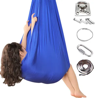 Produktbild von Kinderhängematte, Indoor-Therapie-Kuschelschaukel mit 360 ° drehbarer Deckenhaken, verstellbare Yoga-Lufthängematte Blau