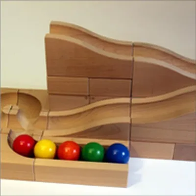 Produktbild von Kugelbahn Basisbausatz Wellen XL LxBxH = 54 cm x 54 cm x 14 cm NEU
