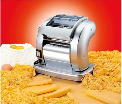 Productafbeelding van Imperia 700, Elektrische pasta machine voor het maken van fettuccine, lasagne, rigatoni, spaghetti, tagliatelle. Materiaal: chroom, staal, roestvrij staal. Afmetingen: 14 cm. Snelheid: 43 omwentelingen per minuut