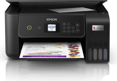 A black Epson EcoTank ET-2825 Multifunktionsdrucker is shown from the front, with a printed document partially ejected from the paper tray.