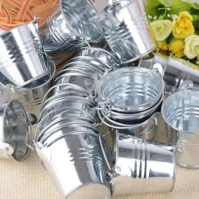 12 Mini Metall Hängende Blumentöpfe für Balkon und Garten