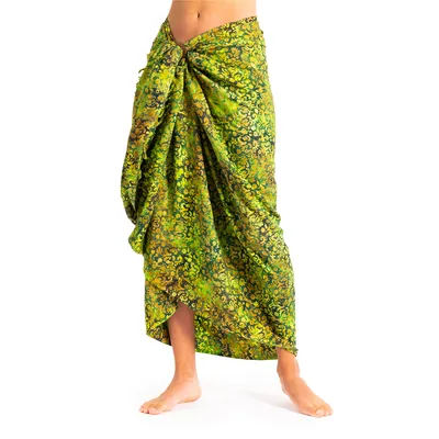 Imagen del producto de PANASIAM, falda "sarong" modelo B206, color verde con estampado de flores, talla L