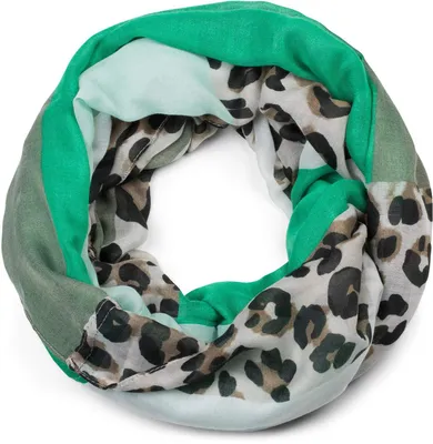 Produktbild von styleBREAKER Damen Loop Schal Colour Blocking Leo Viskose, Grün-Mint