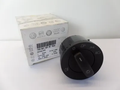Imagen del producto de Interruptor original de faros Volkswagen, referencia 1K0941431MREH