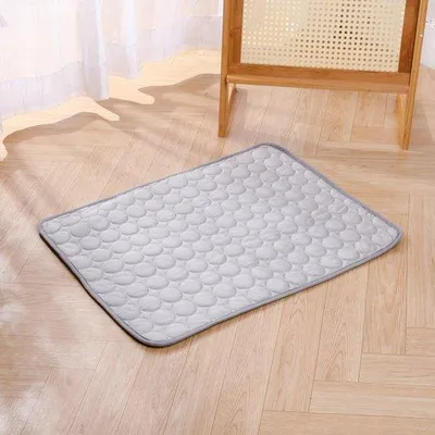 Obrázok produktu pre Samochladiaca podložka pre psov a mačky, sivá, M, 62 x 50 cm