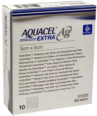 Produktbild von AQUACEL Ag+ extra 5 cm x 5 cm Kompressen, 10 St. Kompressen