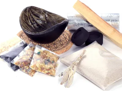 Produktbild von 10 tlg. Meditations Räucherset Esoterik Weihrauch Set Premium Profi Schnupperset