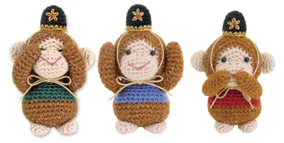 Produktbild von Olympus Amigurumi-Häkelset: Drei weise Affen-Brüder von Hiromi Fukumura