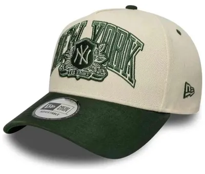 Produktbild von New Era MLB 9FORTY E-Frame Suede Cap New York Yankees beige/green