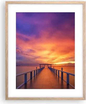 Produktbild von Gerahmtes Poster - Rahmen in heller Eiche - Himmel die Farben Pier - 40x50 cm - Wand Bild - Wanddeko - Wandbilder - Wandposter - Bilderrahmen - Bilder - Kunstdruck - Wandbild - P2NPA40x50-4202