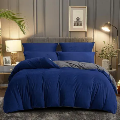 Zdjęcie produktu dla Komplet pościeli polarowej, 135x200 cm, 4-elementowy, w kolorach: niebieski, granatowy, szary. Dwustronna pościel z zamkiem