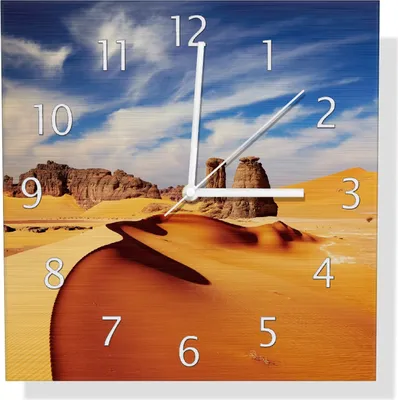 Produktbild von Wallario Design Wanduhr Felsen und Sand in der Sahara Wüste aus Aluverbund, Größe 30 x 30 cm