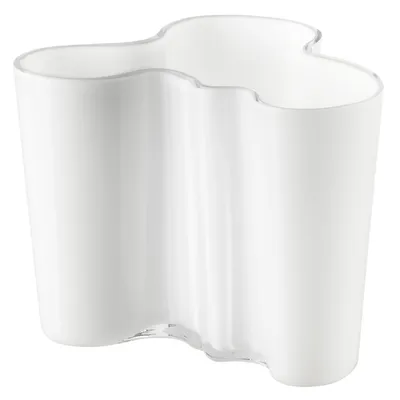 Produktbild von Iittala Alvar Aalto Vase - 120 mm - Opalweiß 1007040