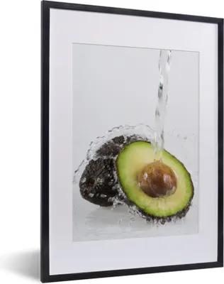 Produktbild von MuchoWow® MuchoWow® Gerahmtes Poster Wasser - Avocado - Wasserhahn 30x40 cm - Poster mit zchwarzem Bilderrahmen - Wandposter Schlafzimmer