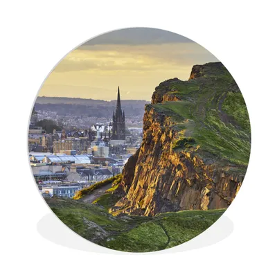 Produktbild von MuchoWow® Rundes Wandbild - Runde Bilder Schottland - Berg - Stadt Ø 90 cm Kreis Wanddekoration Kunststoff - Wandkreis - Wandschmuck - Wand-Kreis - Wohnzimmer - Bild - Runde - Wanddeko - Dibond - Kunstdrucke