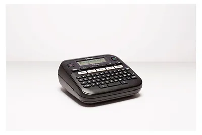 Produktbild von Brother PT-D210VP, QWERTY, Wärmeübertragung, 180 x 180 DPI, 20 mm/sek, Schwarz