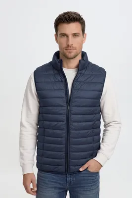 Image de BLEND BHNille - Gilet matelassé pour hommes, gilet outdoor avec col montant, poches zippées, coupe classique, Image générée par une IA