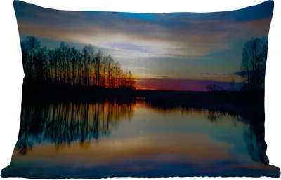 Produktbild von MuchoWow® Outdoor Kissen - Wasser - See - Bäume - Sonnenuntergang - Natur - 50x30 cm - Wetterfest - Lounge Kissen - Sofa kissen - Wohnzimmer Dekoration