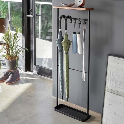 Yamazaki Home Hänge Schirmständer Regenschirmhalter 112cm schwarz mit Ablage 04971