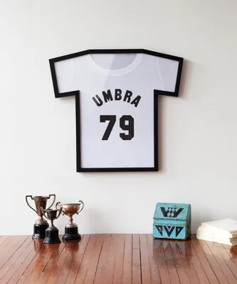 Produktbild von Umbra Photo Display T-Frame T-Shirt Rahmen, Bilderrahmen, Bilderhalter, Bilderträger, Fotorahmen, Kunststoff, Schwarz, 315200040