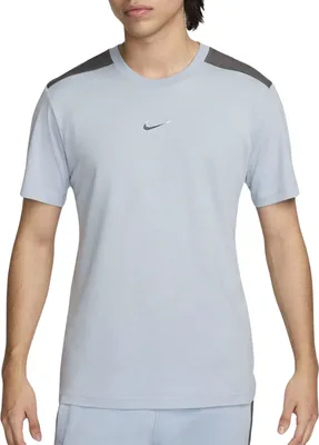 Produktbild von Nike Sportswear Graphic Shirt Herren