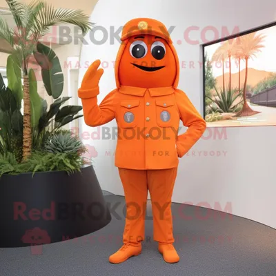 Obrázok produktu pre Postava maskota REDBROKOLY – oranžového vojaka v uniforme a s náprsníkom