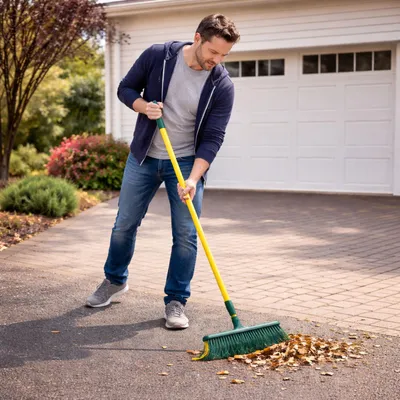 Produktbild von Krallenbesen 45cm Teleskopstiel gebogene Borsten Gartenbesen Kehrbesen