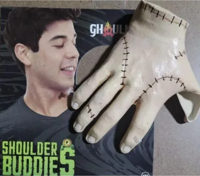 Immagine prodotto di Mano ghiacciata in lattice porta-spalla Accessorio per costume per adulti