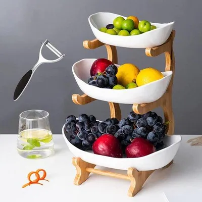 Image de Plat à trois étages en céramique avec support en bambou - Service en porcelaine pour fruits et légumes - Plateau de table pour desserts et gâteaux - Plateau pour fêtes et mariages