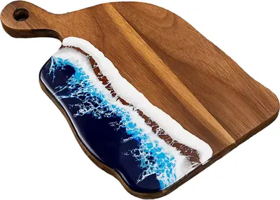 Produktbild von Dekorative Servierplatte aus Holz und Epoxidharz im Meeresstil 24 x 15,2 cm